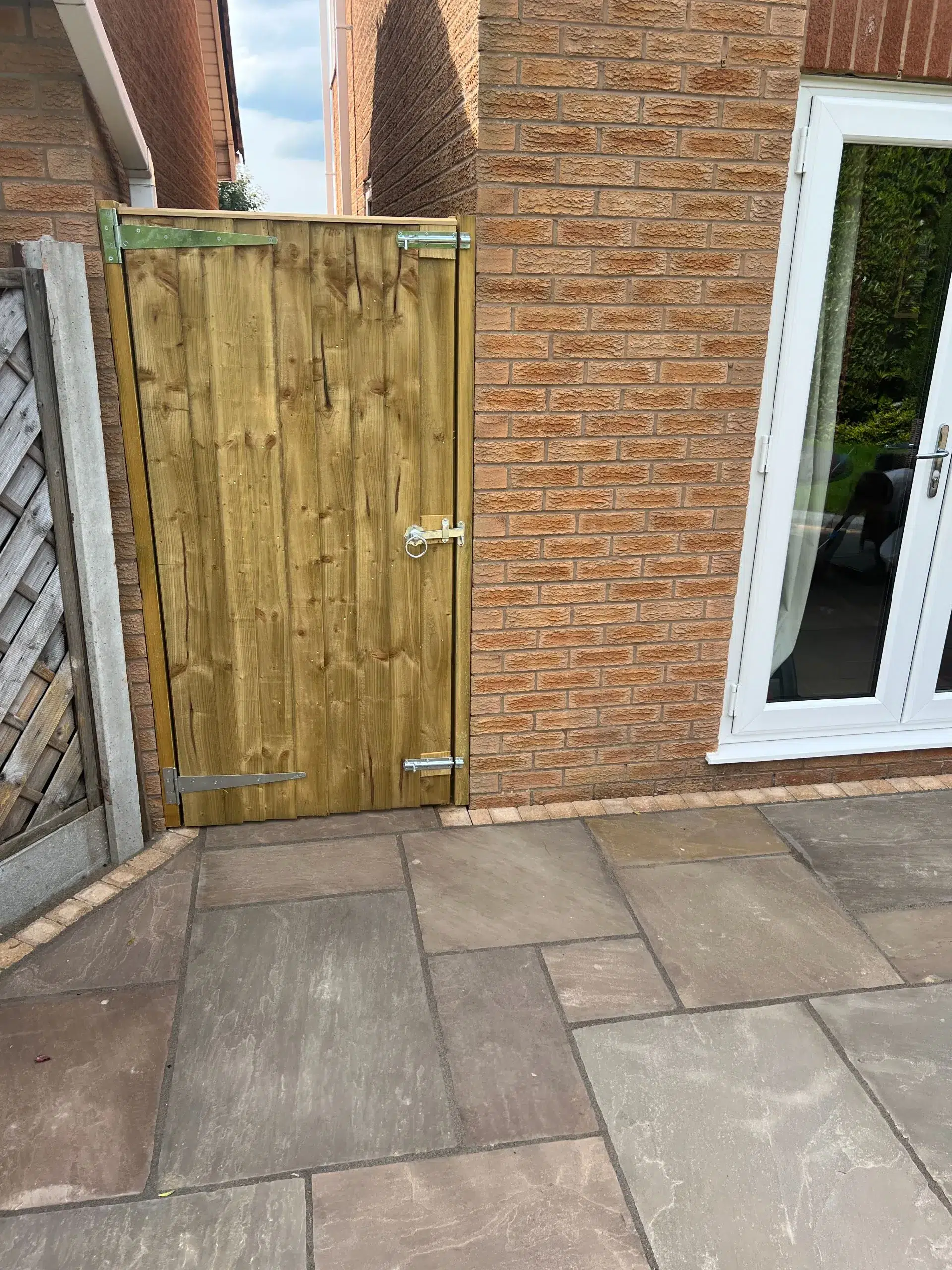 CSG Plastics & Build | Front Garden & Driveway Redesign