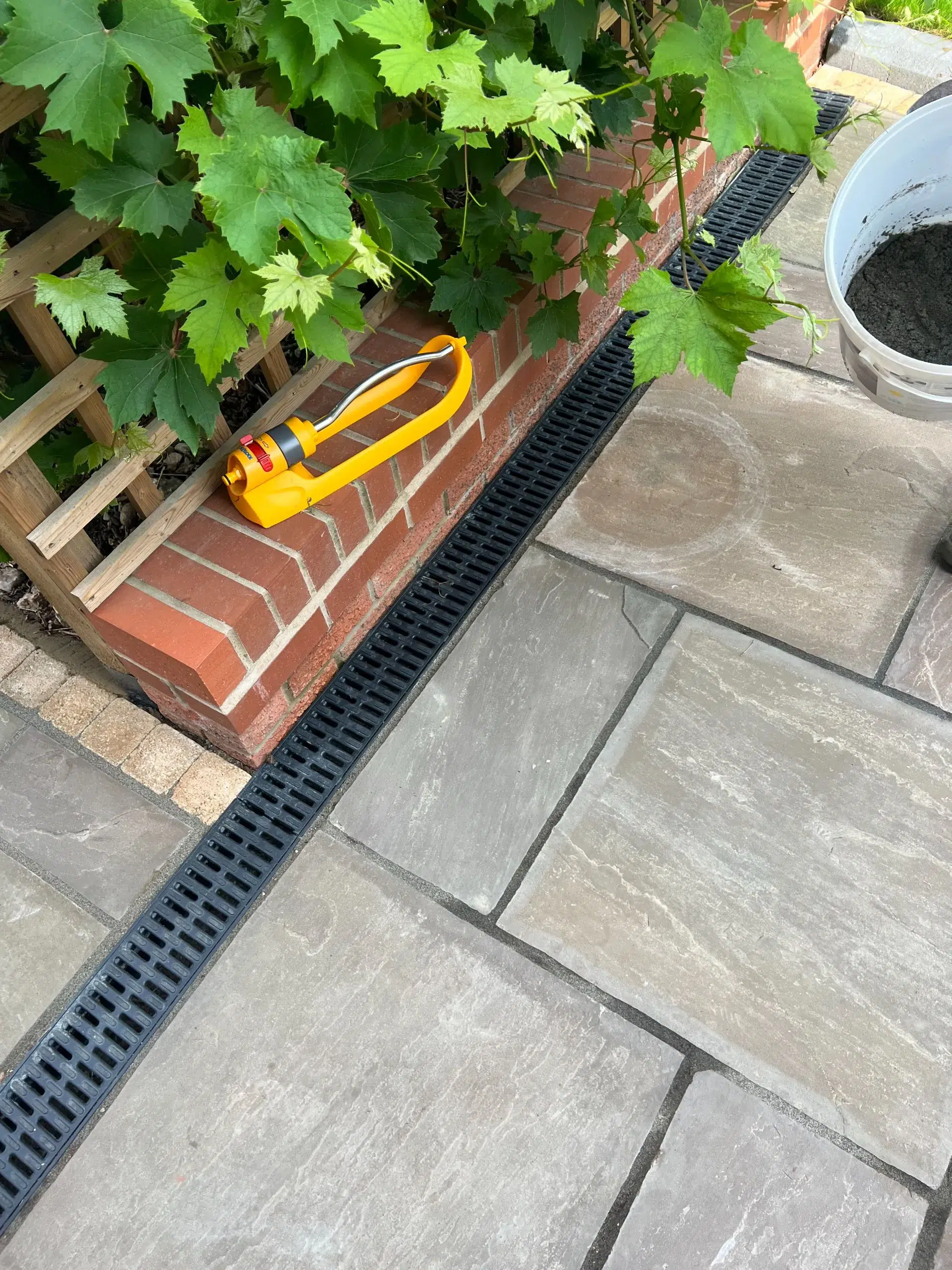 CSG Plastics & Build | Front Garden & Driveway Redesign