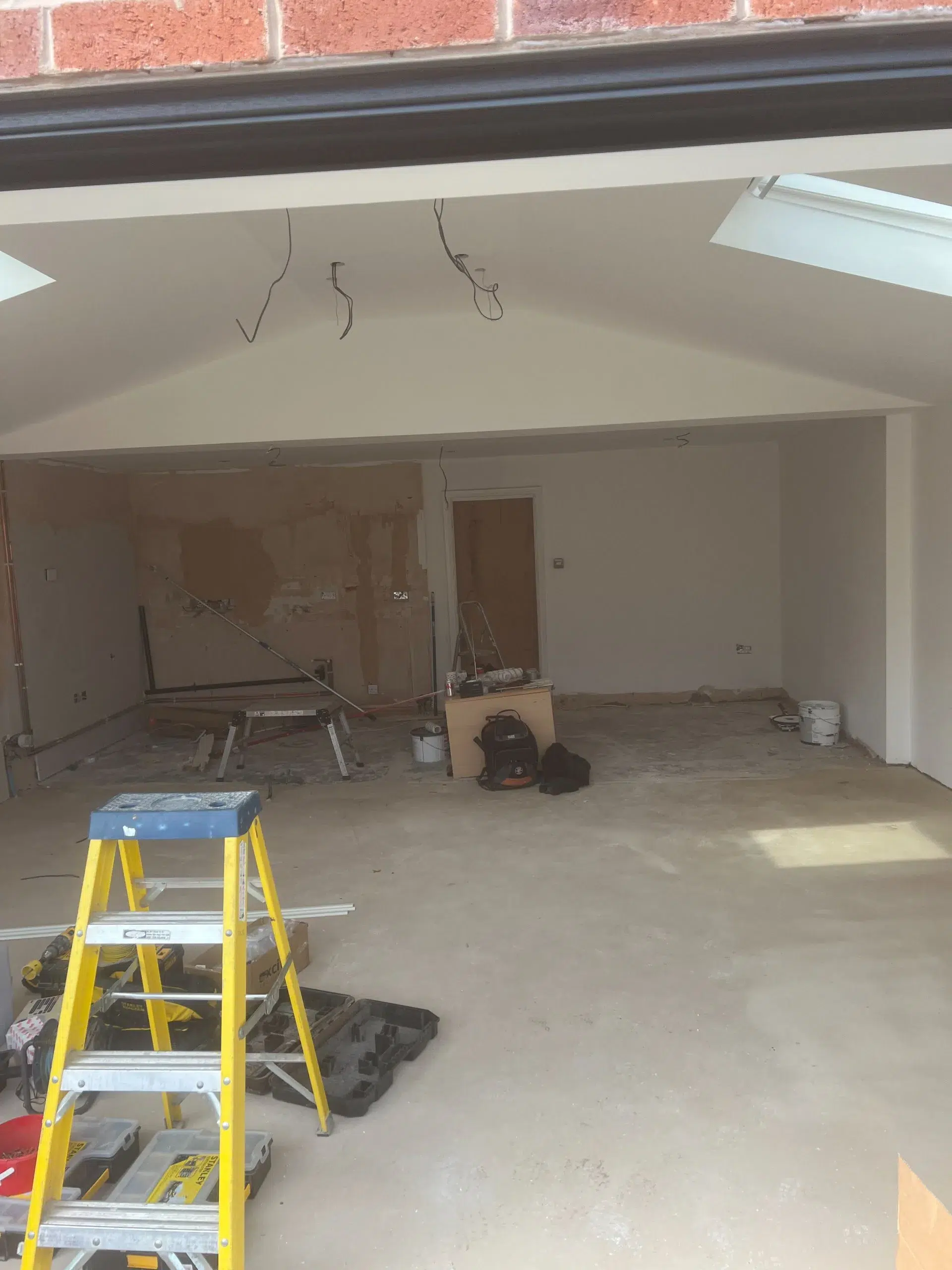 CSG Plastics & Build | Contemporary Rear extension